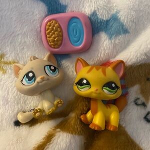 LITTLEST PET SHOP LOT OF TWO CATS!!! #1137 #1364